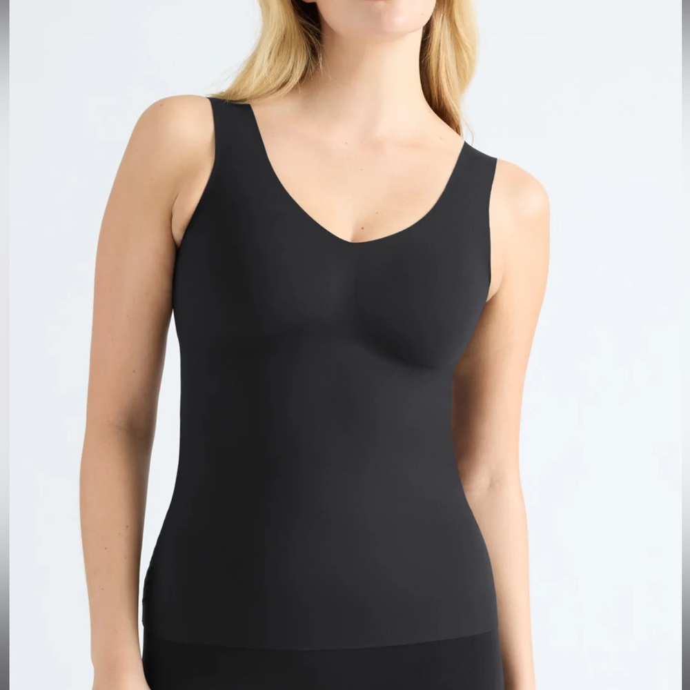 Knix NWT LuxeLift top size M+